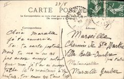 CPA Vichy une Entree de la Source de l'Hopital 