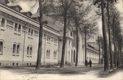 CPA Vichy Etablissement thermal Facade principale 