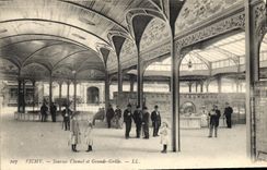 CPA Vichy Sources Chomel et Grande Grille 