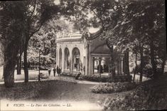 CPA Vichy Le Parc des Celestins 
