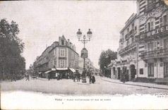 CPA Vichy Place Victor Hugo et Rue de Nimes 