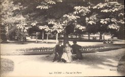 CPA Vichy Vue sur les Parcs 
