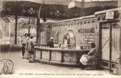 CPA Vichy Source Mesdames Temperature 16 debit 20 000 l par jour 