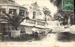 CPA Vichy Le Casino Facade sur le Parc 