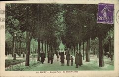 CPA Vichy Ancien Parc La Grande Allee 