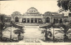 CPA Vichy La Facade du Casino Vue sur le Parc 