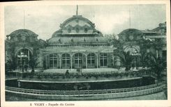 CPA Vichy Facade du Casino 