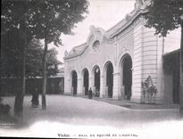 CPA Vichy Hall du Square de l'Hopital 