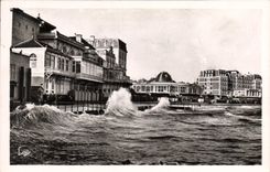 CPA Cote d'Emeraude Dinard La Plage par Tempete 
