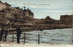 CPA Cote d'Emeraude Dinard Vue de la Digue et des Casinos a Maree haute 