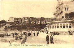 CPA Dinard La Digue et la Rotonde du Casino 