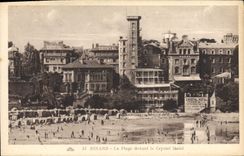 CPA Dinard La Plage devant le Crystal Hotel 