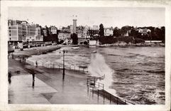 CPA Cote d'Emeraude Dinard Plage par tempete 