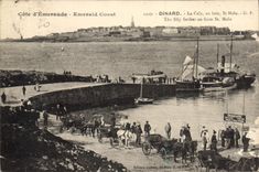 CPA Cote d'Emeraude Dinard La Cale au loin St Malo 