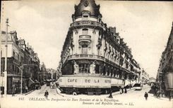 CPA Orleans Perspective des Rues Banniers et de la Republique 