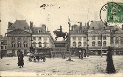 CPA Orleans Place du Martroi et rue Royale 