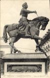 CPA Orleans Statue de Jeanne d'Arc Place du Martroi 
