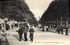 CPA Orleans Le Mail un jour de Musique Militaria