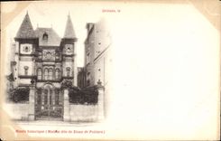 CPA Orleans le Musee historique Maison dite de Diane de Poitiers