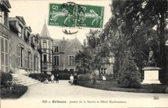 CPA Orleans Jardin de la Mairie et Hotel Hardouineau 