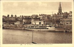 CPA Saint Malo Le Dinard dans l'Avant Port Bateau