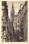 CPA Saint Malo La Grande rue et le Clocher de la Cathedrale 