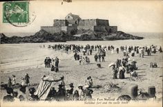 CPA Saint Malo Le Fort National et la Plage du Chateau 