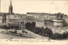 CPA Cote d'Emeraude Saint Malo Vue de la Porte Saint Vincent St Vincent Gate 