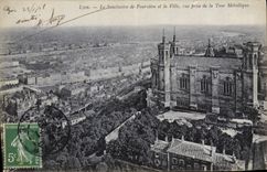 CPA Lyon Le Sanctuaire de Fourviere et la Ville 