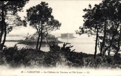 CPA Carantec le chateau du Taureau et l'Ile Louet 