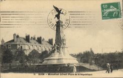 CPA Dijon Monument Carnot Place de la Republique 
