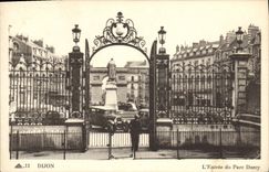 CPA Dijon L'Entree du Parc Darcy 
