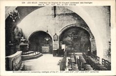 CPA Les Baux Interieur de l'Eglise St Vincent contenant des Vestiges des X XII XIV XV et XVI siecle 