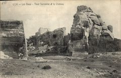 CPA Les Baux Tour Sarrasine et la Chateau 