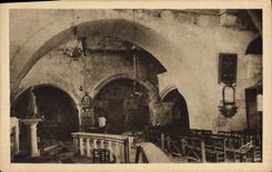 CPA Les Baux Interieur de l'Eglise St Vincent contenant des Vestiges des X XII XIV XV et XIV sicle 