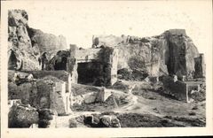CPA Les Baux Partie des ruines du Chateau feodal et la Tour Sarrasine X siecle 