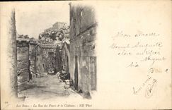 CPA Les Baux La Rue des Fours et le Chateau 