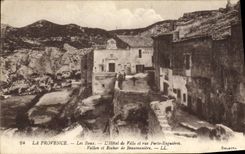 CPA Provence Les Baux L'Hotel de Ville et rue Porte Eyguieres Vallon et Rocher de Beaumaniere