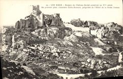 CPA Les Baux Donjon du Chateau feodal construit au Xme siecle a l'avant plan cimatiere Gallo Romain 