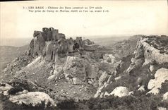 CPA Les Baux Chateau des Baux construit au Xme siecle vue prise de Maruis etabli en l'an 102 avant J