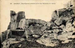 CPA  Les Baux Columbarium cineraire et la Tour Paravelle VIIe siecle