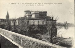 CPA Tarascon Vue du Chateau du Roi Rene le Pont suspendu sur le Rhone et le Clocher de Ste Marthe
