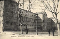 CPA Tarascon La Charite Place d'Armes