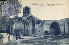 CPA Arles (B et R) Chepelle des Alyscamps XIe siecle et Renaissance
