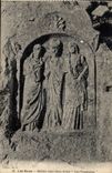 CPA Les Baux Steles romaines dites les Tremaies
