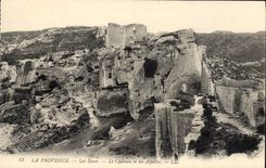 CPA La Provence Les Baux Le Chateau et les Alpilles