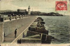 CPA Marseille La Jetee et le Phare Sainte Marie