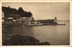 CPA Cote d'Emeraude Dinard I et V La Cale L'Embarcadere des Vedettes 