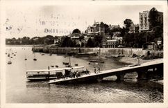 CPA Dinard Promenade du Clair de Lune et Embarcadere des Vedettes Vertes 
