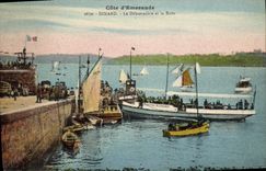CPA Cote d'Emeraude Dinard Le Debarcadere et la Rade Bateau